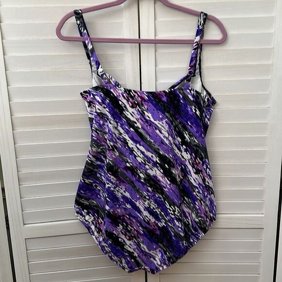 Croft & Barrow Swimsuit Size 16 One Piece Purple Splash NWOT - Picture 8 of 16